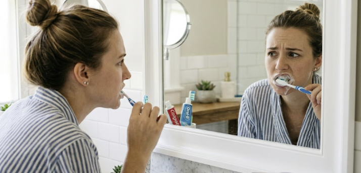 Patient brushing teeth demo